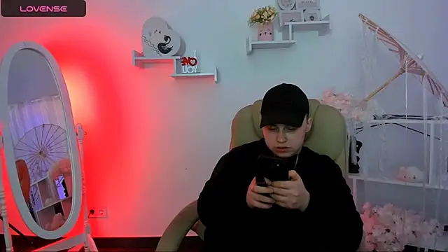 Dolly  Queen  online show from March 2025 08:16:01 PM