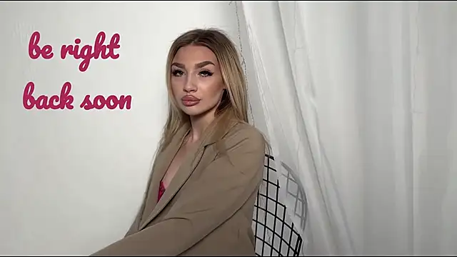 Ella Milla online show from April 2026 01:34:01 PM