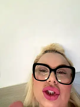 luna 14 online show from November 2025 08:14:02 AM