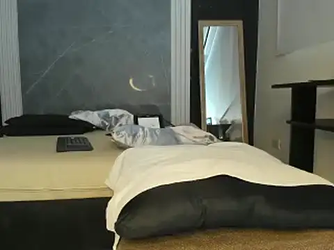 YummyDuooo online show from February 2025 07:03:01 PM