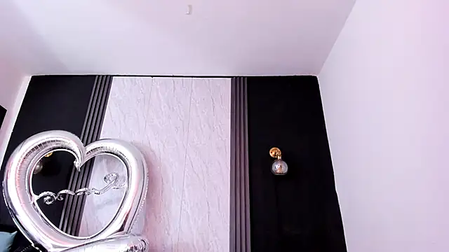 YummyDuooo online show from April 2026 07:58:02 PM