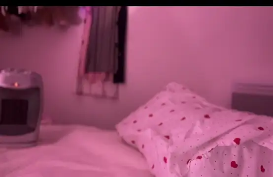 Snapshot of pinkie_piexx chatting on March 2025 01:05:01 AM pinkie piexx online show from March 2025 01:05:01 AM