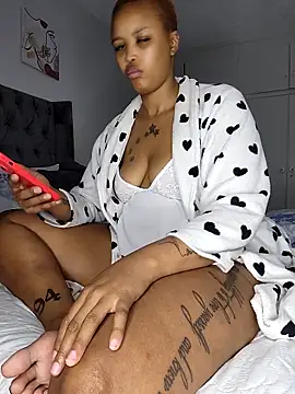 Drippincaty online show from February 2026 03:48:02 AM