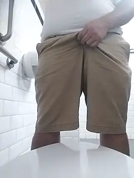 Snapshot of Whiper2024 chatting on September 2025 07:46:01 PM Whiper2024 online show from September 2025 07:46:01 PM