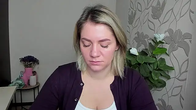 MariaSttone online show from October 2025 10:49:01 AM