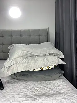 prettiepearl online show from February 2026 01:42:02 AM