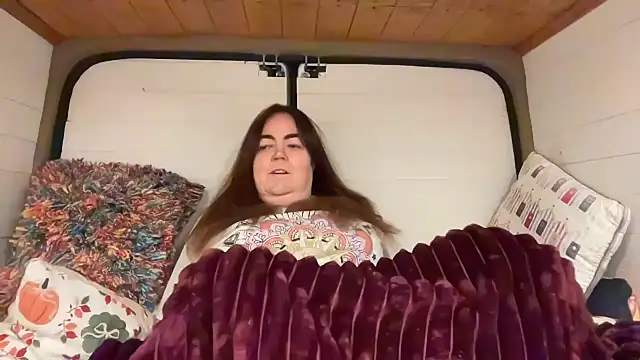 Snapshot of curvy-milf-abbie chatting on November 2025 07:07:02 PM curvy-milf-abbie online show from November 2025 07:07:02 PM