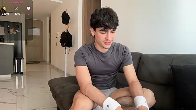 zenn rush1 online show from October 2025 01:40:02 PM