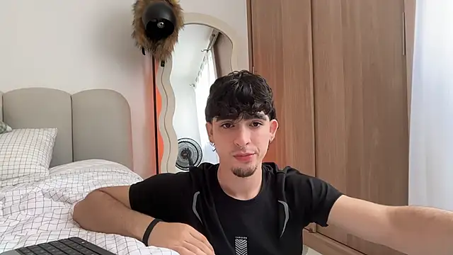 zenn rush1 online show from December 2025 01:53:01 PM