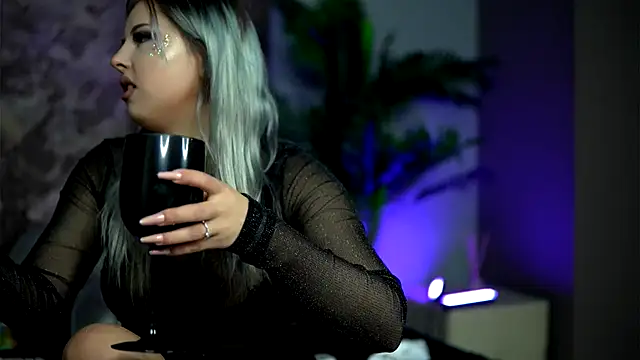 AudreySosa online show from November 2025 11:58:01 PM