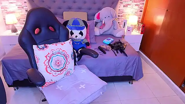 italy   boobs online show from November 2025 08:15:01 AM