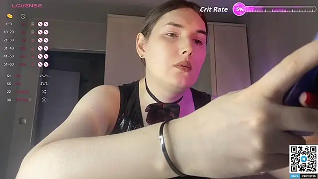 Maria Bowie online show from October 2025 07:47:02 AM