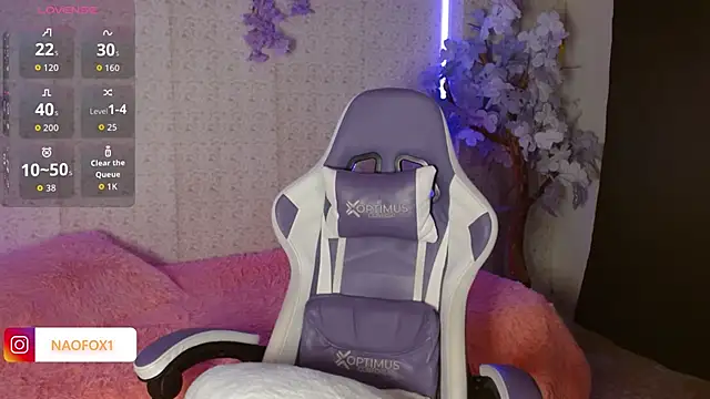 NaomiFox1 online show from September 2025 04:33:02 AM