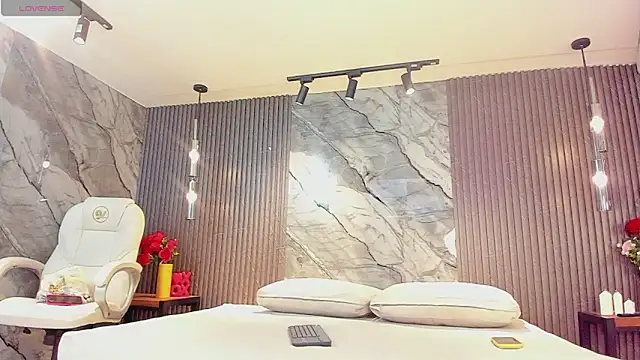 julietha taylor online show from March 2026 02:50:01 AM