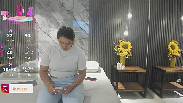 julietha taylor online show from April 2026 12:45:01 AM