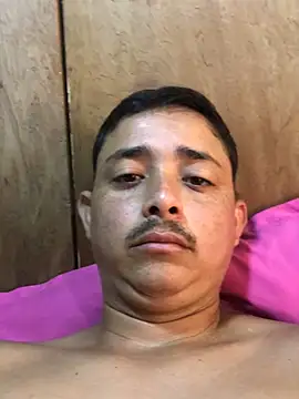 isacalejandroo online show from March 2025 02:42:02 PM