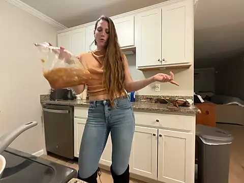 MissSwitch online show from March 2025 02:05:02 AM