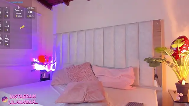 Snapshot of lil_hanna18 chatting on March 2025 06:23:01 PM lil hanna18 online show from March 2025 06:23:01 PM