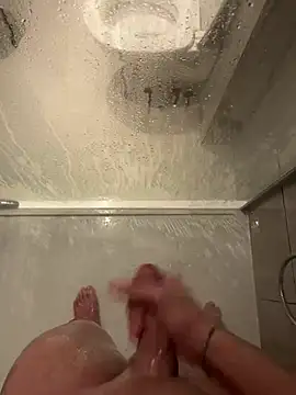 LucianoRixo1 online show from February 2026 01:56:02 AM