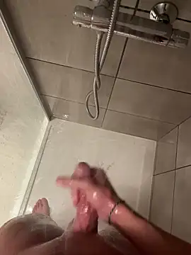 LucianoRixo1 online show from February 2026 01:34:01 AM