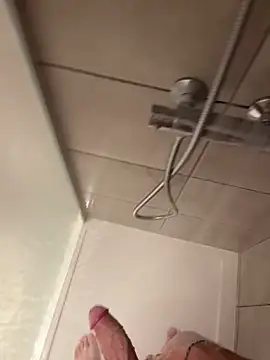 LucianoRixo1 online show from March 2026 10:58:01 PM