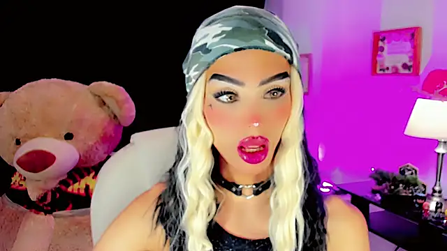 Snapshot of dollswit01 chatting on January 2025 03:09:01 AM dollswit01 online show from January 2025 03:09:01 AM