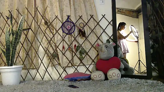  ella b online show from March 2025 03:13:02 AM