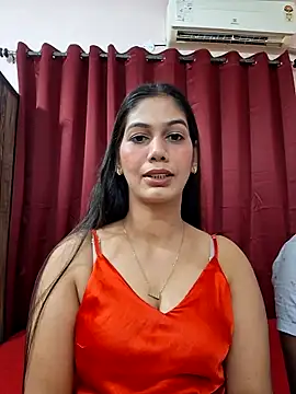 Garima G online show from November 2025 04:45:02 PM