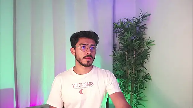 dam0n fr0st online show from April 2026 09:49:02 PM