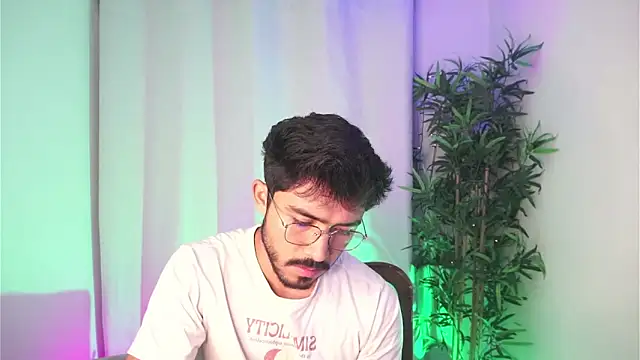 dam0n fr0st online show from April 2026 01:42:02 AM