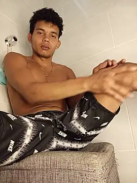 alex candela online show from November 2025 01:58:01 PM