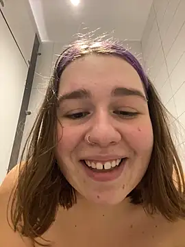 SuzieMurray online show from January 2025 09:21:02 AM