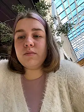 SuzieMurray online show from January 2025 12:20:02 PM