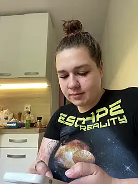 SuzieMurray online show from October 2025 10:21:01 AM