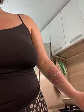 SuzieMurray online show from July 2026 08:34:02 AM