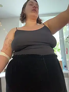 SuzieMurray online show from July 2026 08:21:01 AM