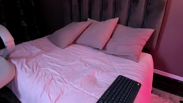 anniemayerx  online show from January 2025 03:34:02 PM