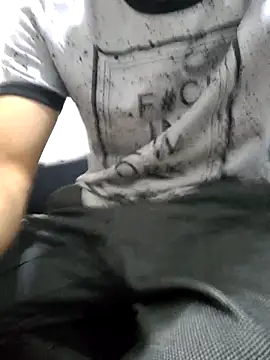 charlesss19 online show from November 2025 10:19:02 PM