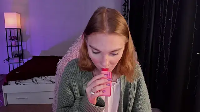 ReddHotPipper online show from October 2025 03:29:02 AM