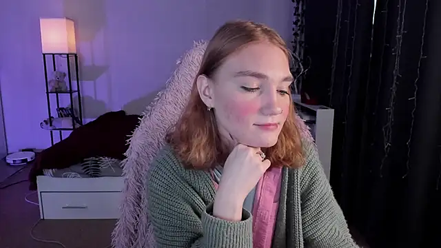 ReddHotPipper online show from November 2025 03:17:01 AM