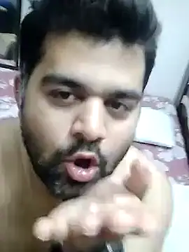 Happyman300 online show from November 2025 09:32:01 PM