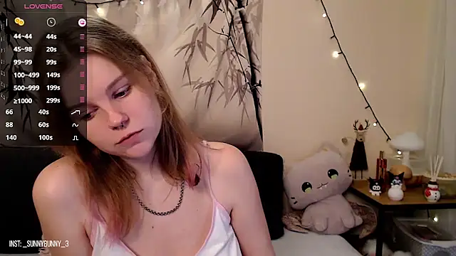 Moona xx online show from January 2025 11:22:01 PM