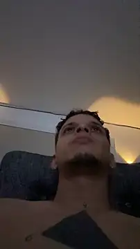 ArturoDelgado1 online show from April 2026 12:44:02 AM