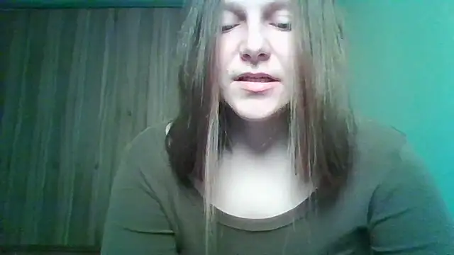 Snapshot of Evasapples chatting on May 2026 07:22:01 PM Evasapples online show from May 2026 07:22:01 PM