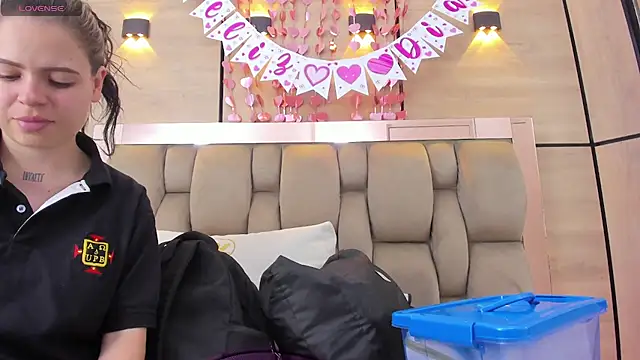 dorothy vegga online show from February 2026 03:33:01 AM