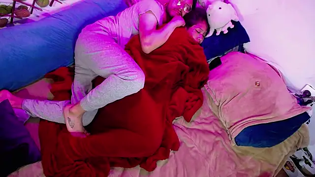 tatouagendecouple online show from October 2025 04:11:01 AM