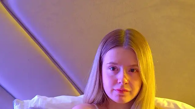 MilanaBalmain online show from June 2026 12:54:01 AM