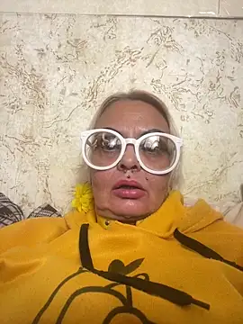 Gardener of Illusions online show from November 2025 03:34:01 AM