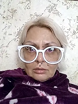 Gardener of Illusions online show from November 2025 04:11:02 PM