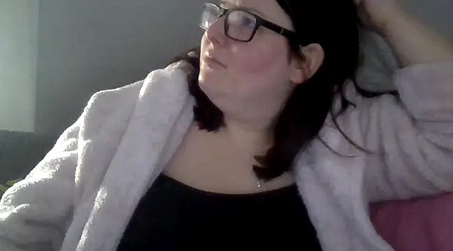 Curvy-Clare-30 online show from December 2024 11:54:02 AM